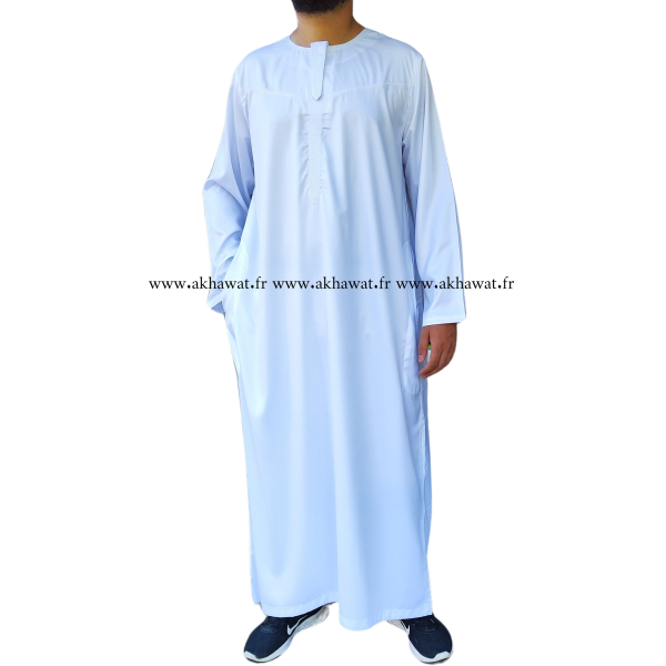 Qamis Omanais
